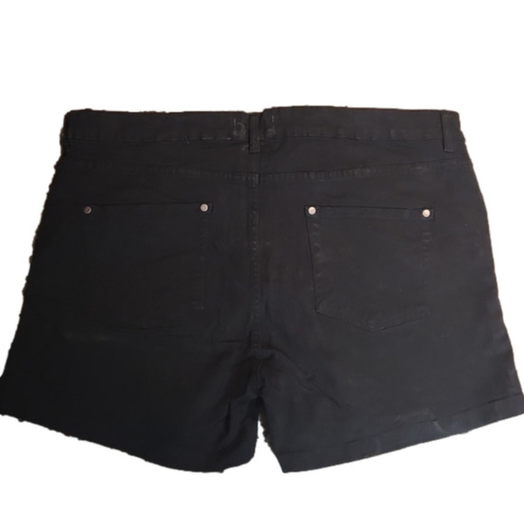 amare Pants - 𝅺Amare stretch jean shorts